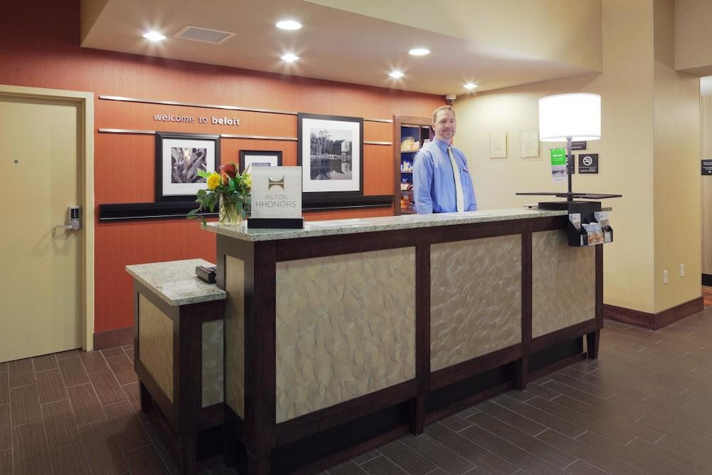 Hampton Inn Beloit Εξωτερικό φωτογραφία